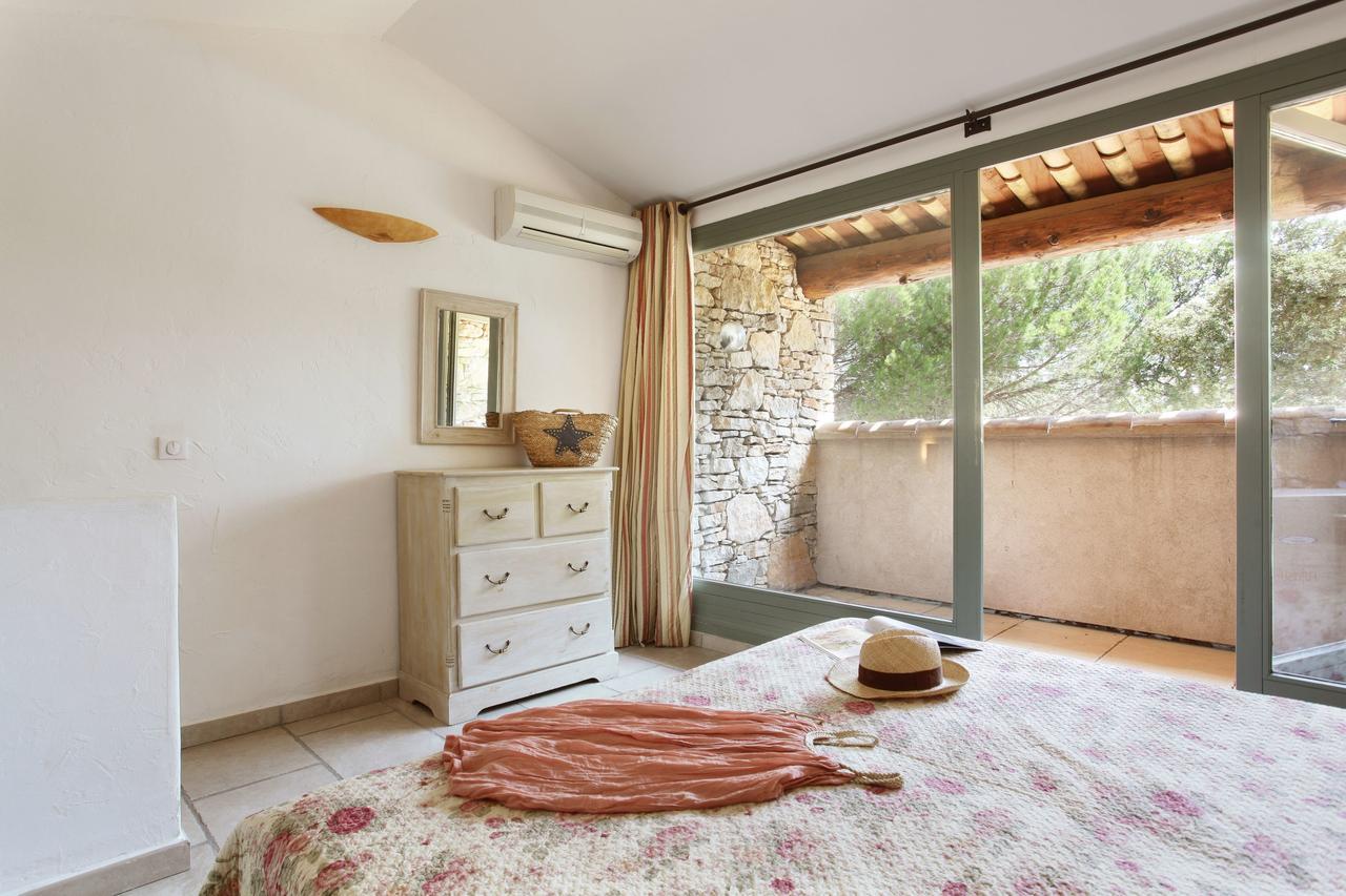 Résidence Prestige Odalys La Bastide des Chênes Gordes Esterno foto
