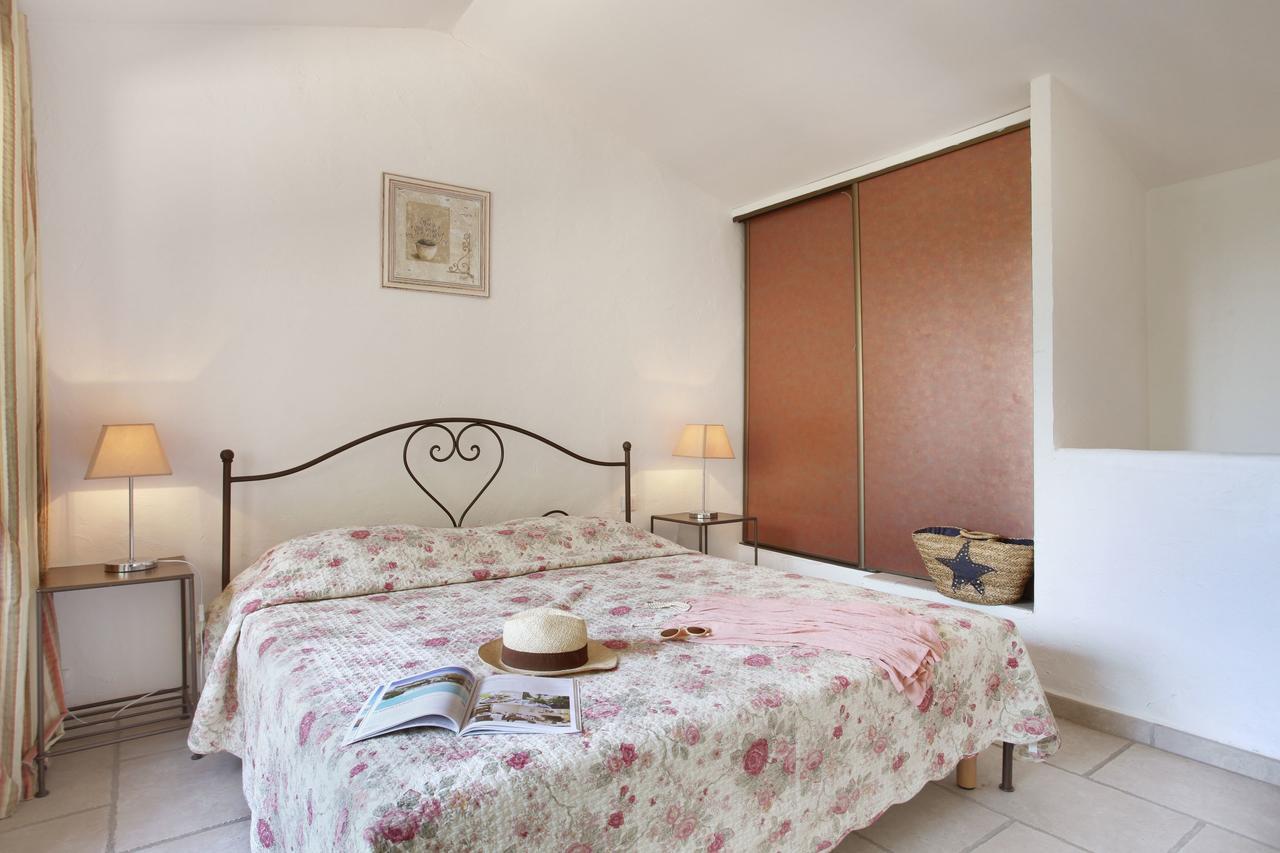 Résidence Prestige Odalys La Bastide des Chênes Gordes Esterno foto