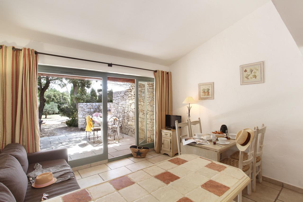 Résidence Prestige Odalys La Bastide des Chênes Gordes Esterno foto